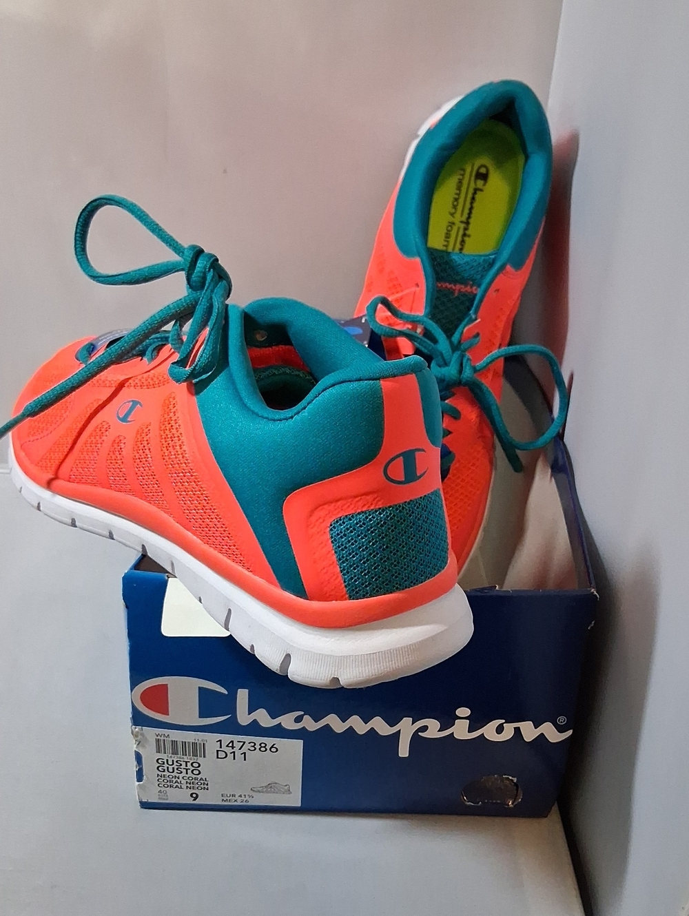 Champion Gusto Running Shoes, Size 9